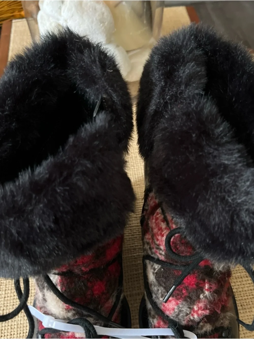 New! Jessica‎ Simpson MYINA Red Plaid Faux-Fur Trim Lace-Up Winter Boots